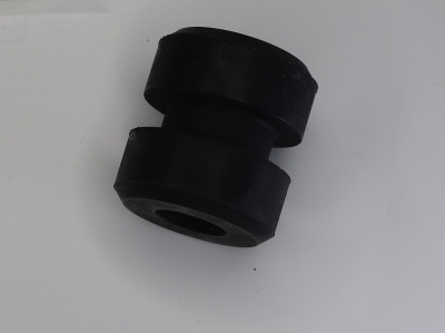 Опора двигателя Yanmar 374 / 395 / 482 / 486 99-4820