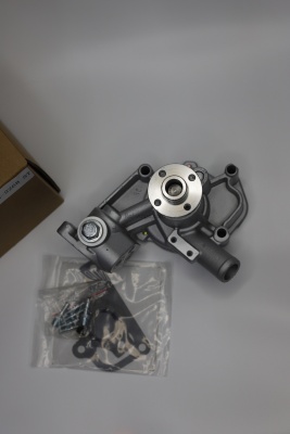 Помпа Yanmar - 486/482, SLX, SLXe, SL..